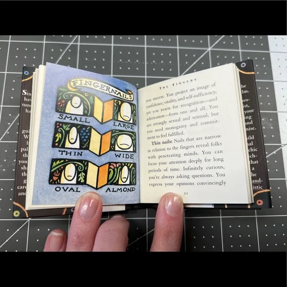 Fortune-Telling: Tarot Nova and Book of Palm Reading Set 1996 - Picture 4 of 9